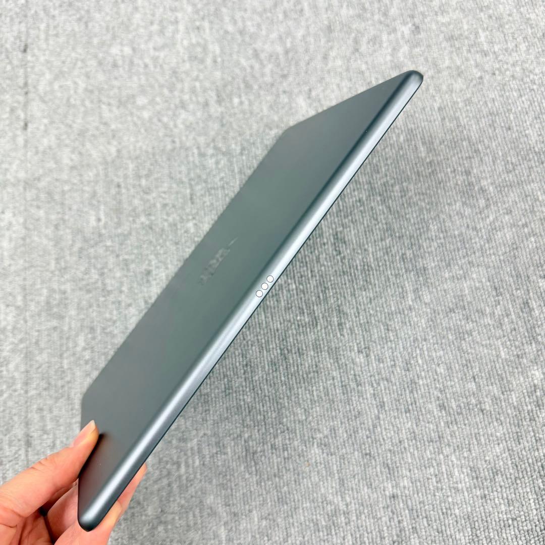 ほぼ未使用iPad 第7世代 2019 32GB Wi-Fi スペースグレイ