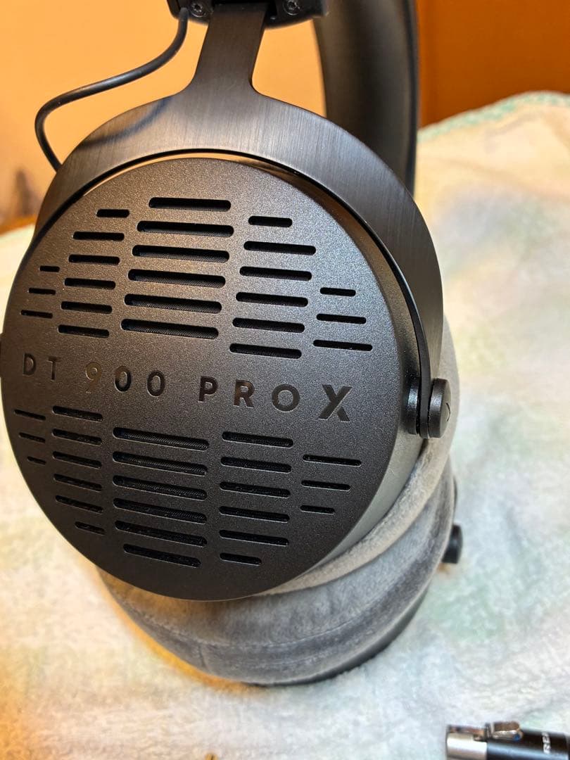 beyerdynamic DT900 PRO X 本体とVIABLUE製ケーブル