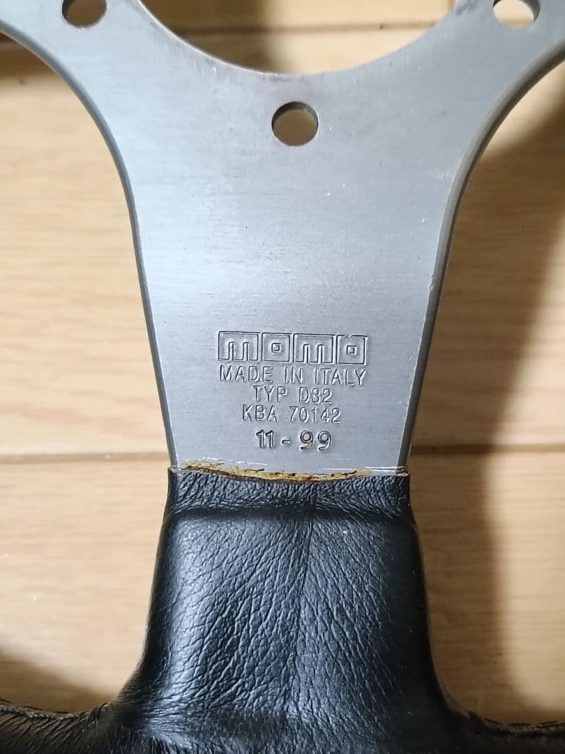 MOMO RACE 32φ ステアリング モモステ