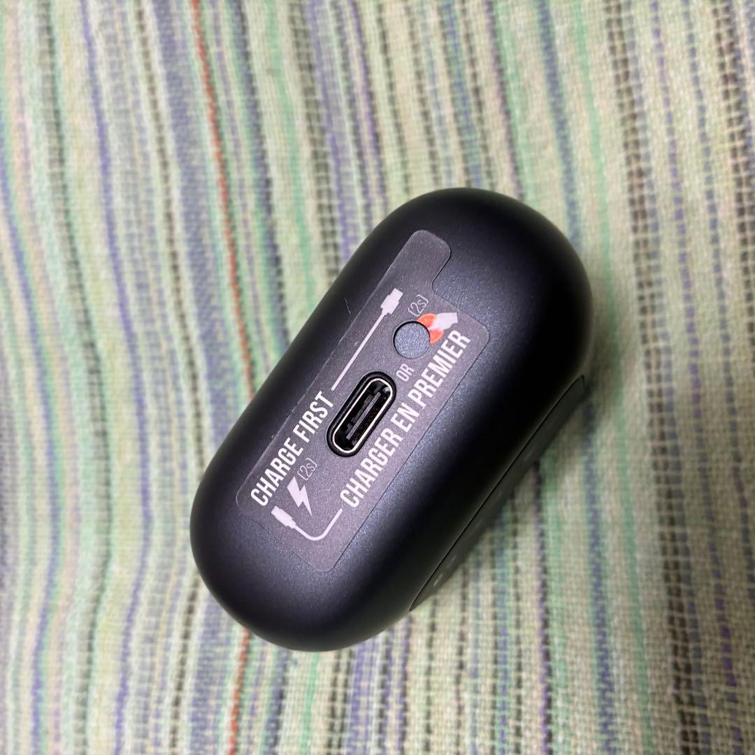 ほぼ未使用JBL TOUR PRO 2 ワイヤレスイヤホン ケース付