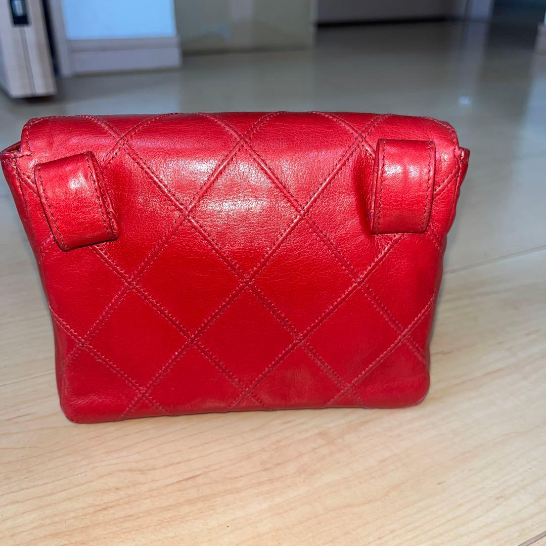 シャネル　マトラッセ　ビコローレ　チェーン　ウエストポーチ　バッグ　レッド