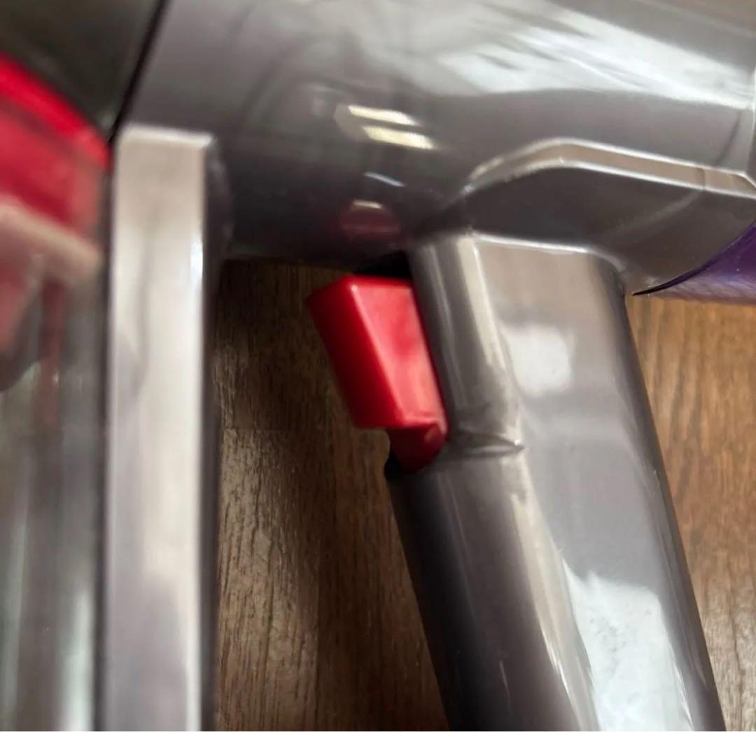 Dyson V8slim fluffy＋　ダイソンV 8スリムフラッフィープラス