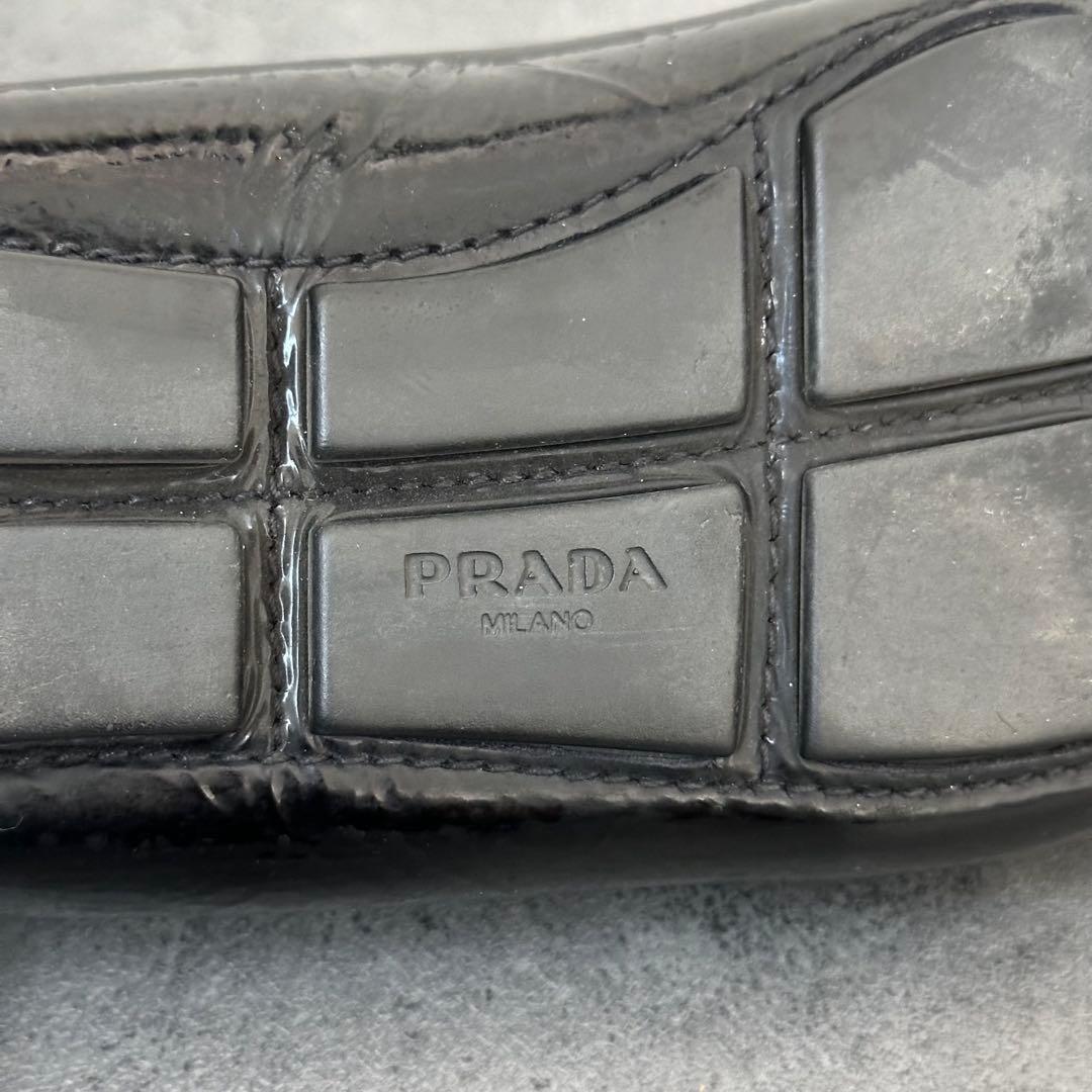PRADA ドライビングシューズ　ローファー　パテントレザー　ゴールドロゴ金具
