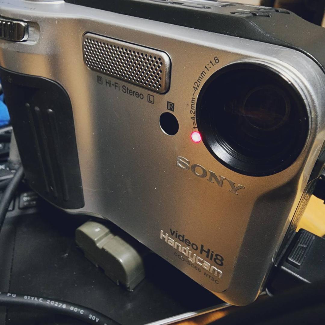 【動作確認済】希少 SONY 高画質 Hi8 ビデオカメラ CCD-SC65