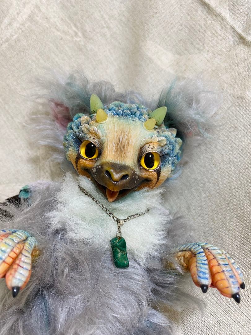 アートドール グリフィン 幻獣 ぬいぐるみ 人形 鳥 海外作家