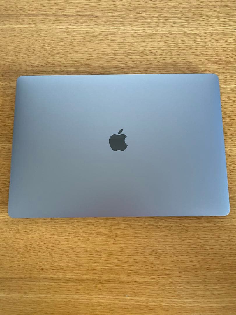 MacBook Pro 本体　美品未使用に近い　バッテリー良好　上位パソコン