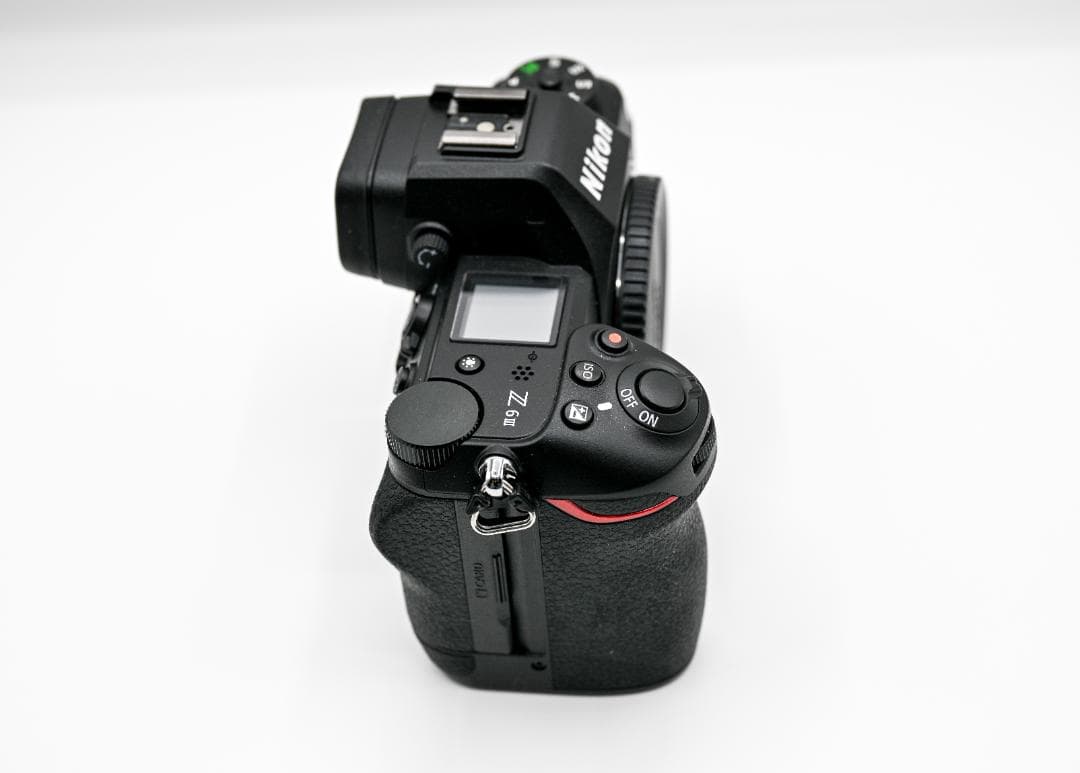 Nikon Z 6 III ミラーレス一眼カメラ