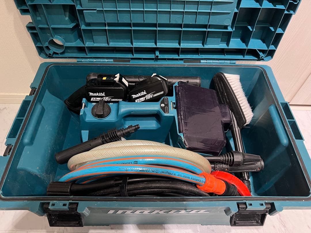 Makitaマキタ 36V（18V2本）充電式高圧洗浄機　MHW080DZK