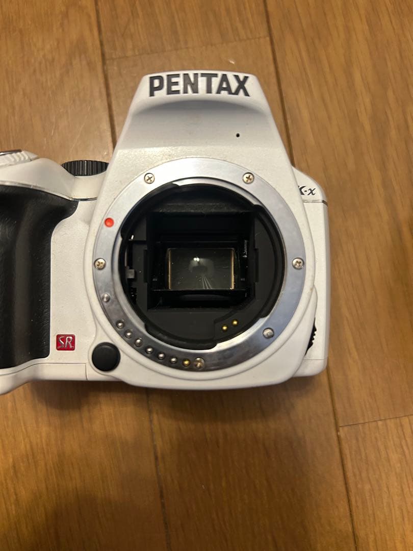 一眼レフカメラ PENTAX K-x ホワイト （ジャンク品）