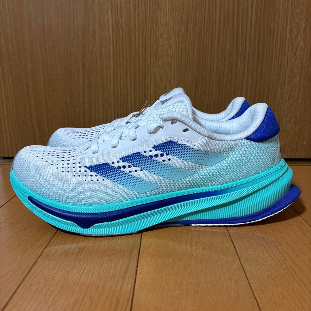 アディダス ランニングシューズ　スーパーノヴァ ライズ　ID3599【24.5】