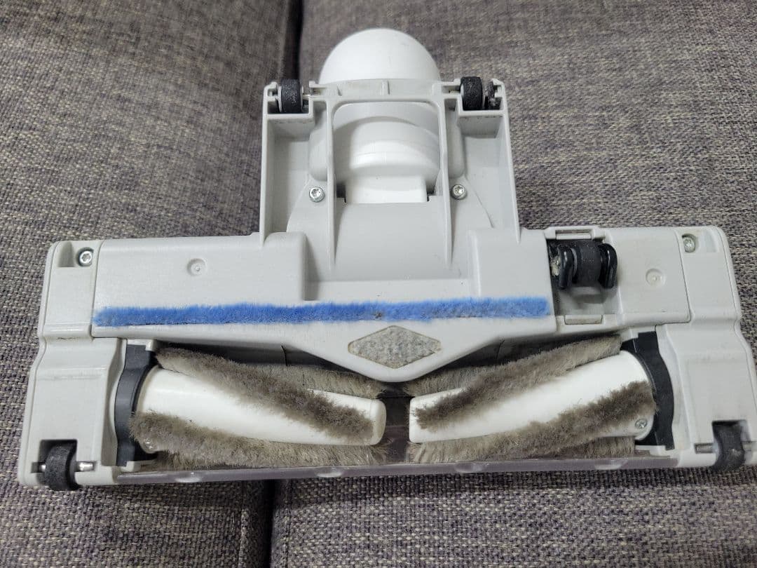 パナソニック セパレート型コードレススティック掃除機 MC-NS10K　中古