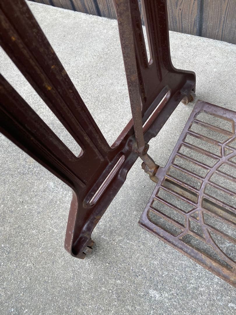 JANOME ジャノメ　足踏みミシン脚　レトロ　テーブル脚　アンティーク