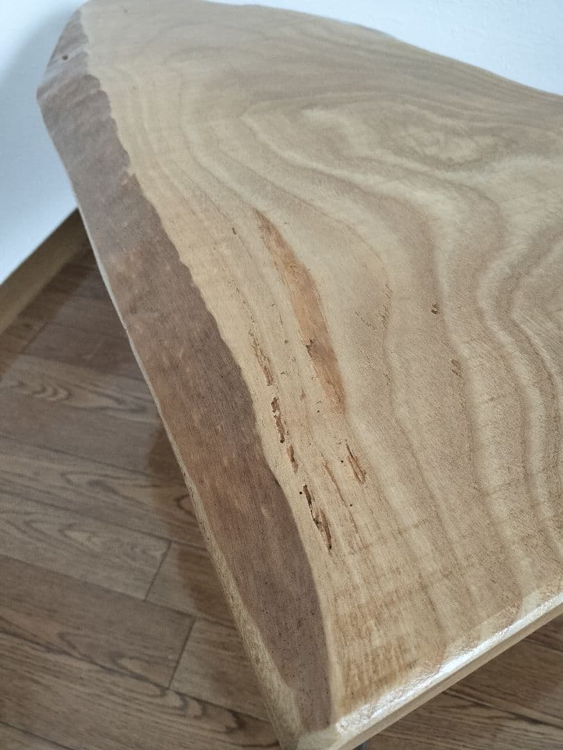 センダンの木製ローテーブル 1枚板