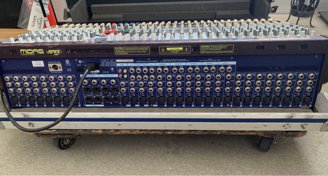MIDAS　VENICE320　アナログミキサー