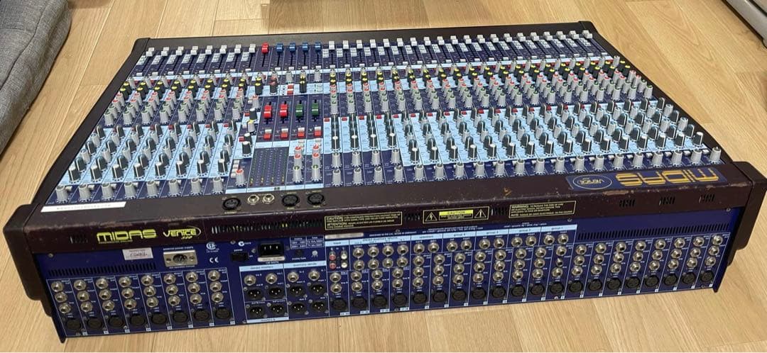 MIDAS　VENICE320　アナログミキサー