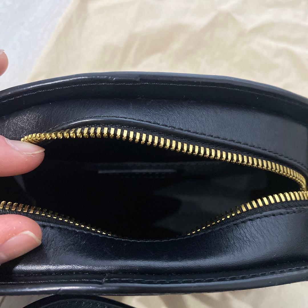 早い者勝ち！A.P.Cレザーショルダーバッグ