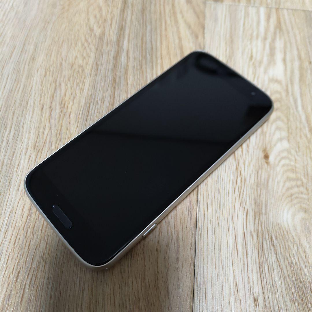 ☆新品・未使用☆simフリー☆ らくらくスマートフォン F-53E ゴールド