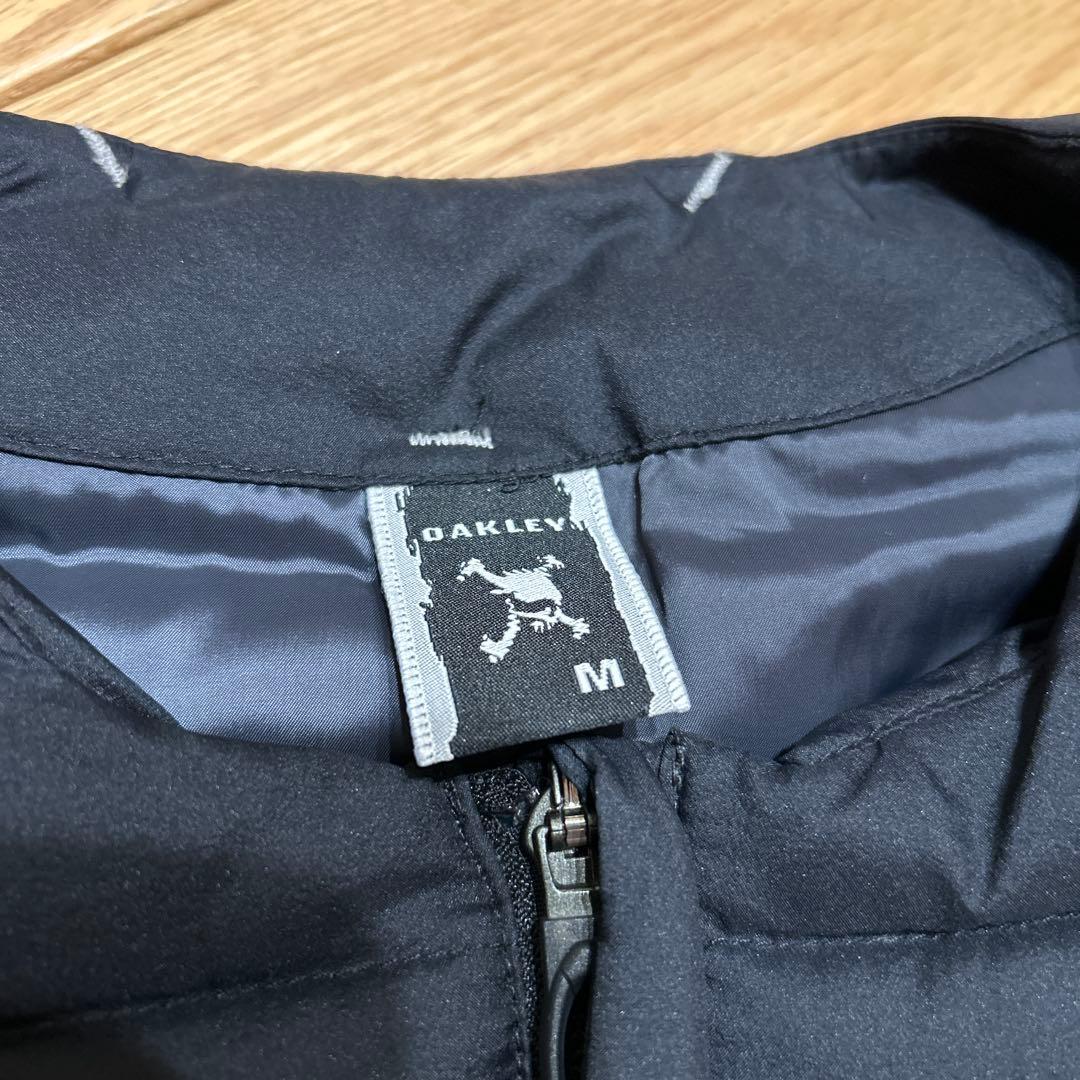 オークリー　ゴルフ　ダウンベスト