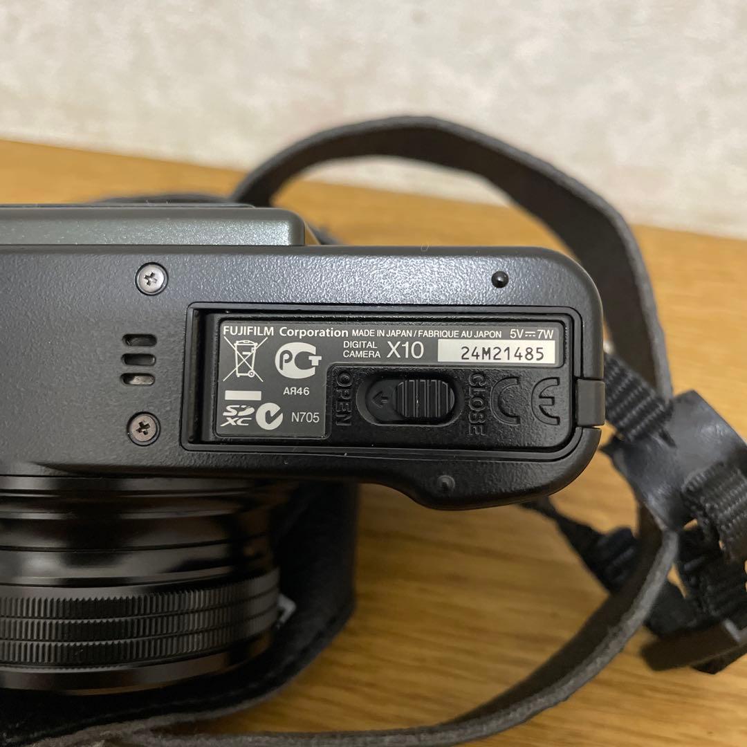 FUJIFILM X10 デジタルカメラ 本体