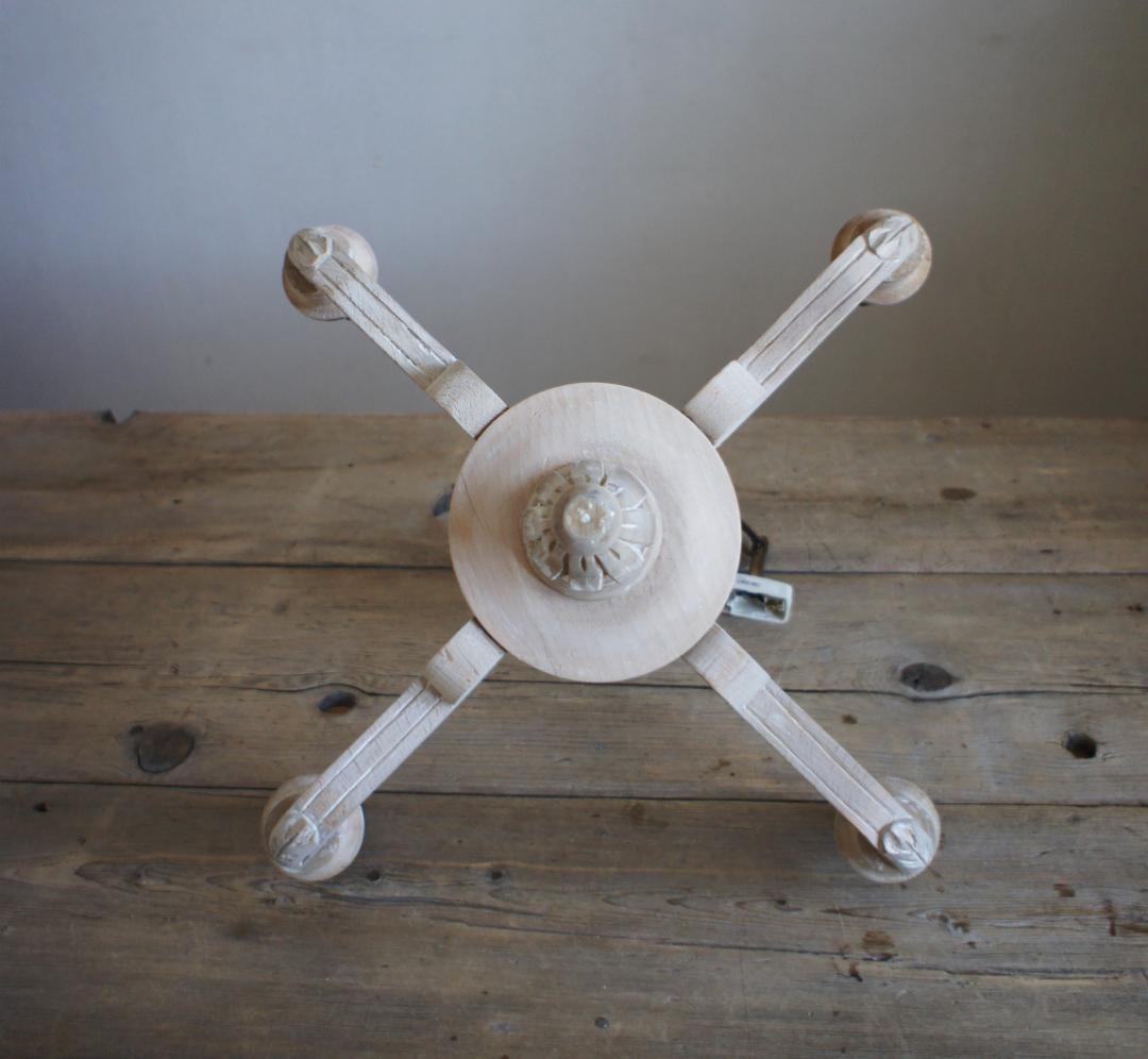 フランスアンティーク　木製シャンデリア　４灯　シャビー　店舗什器