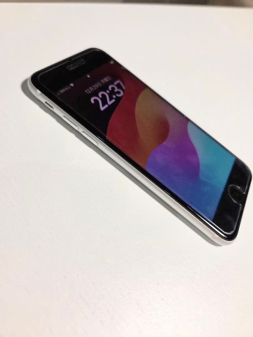 Apple iPhone SE2 128GB 本体