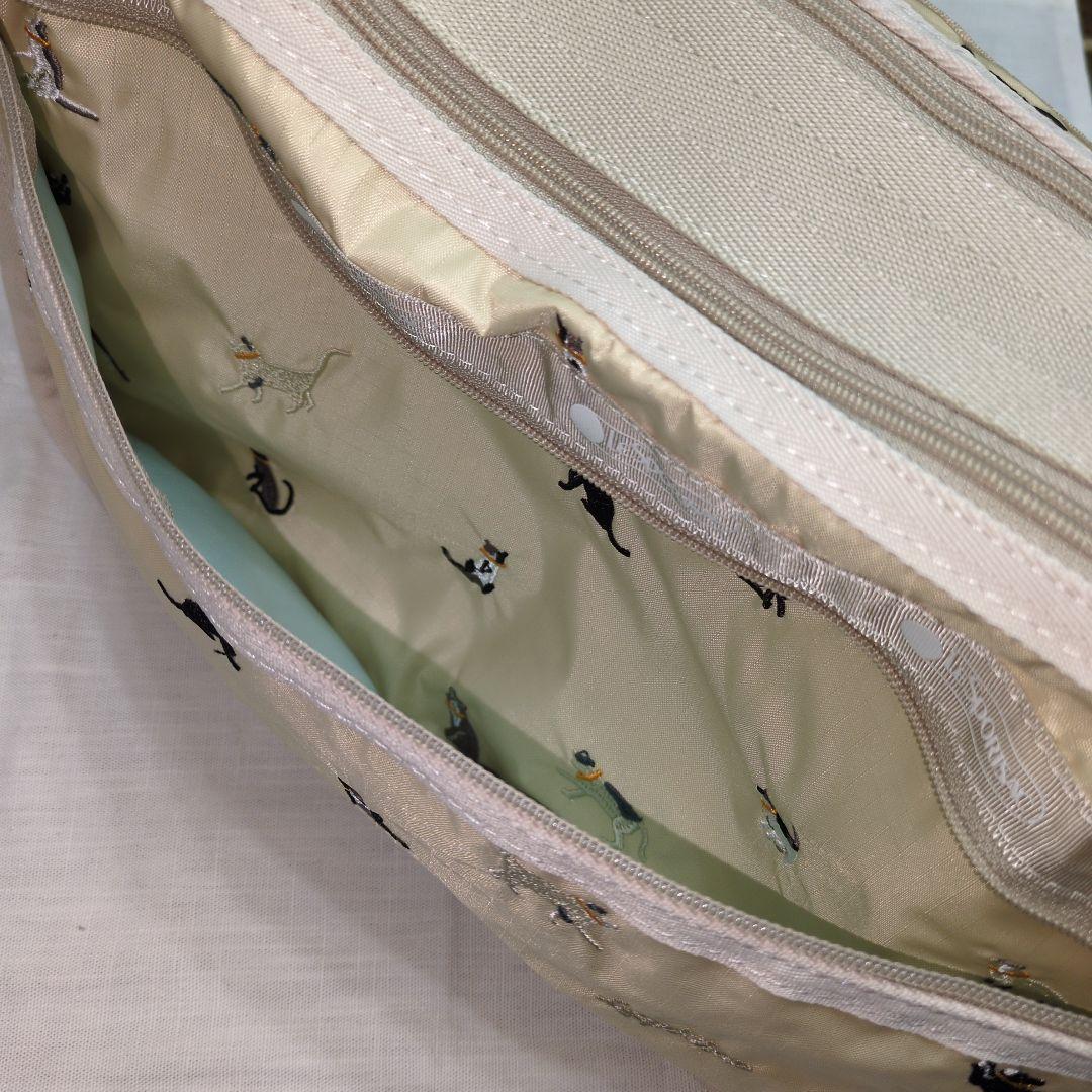 新品未使用　タグ付き！LeSportsac ショルダーバッグ 犬 ネコ刺繍