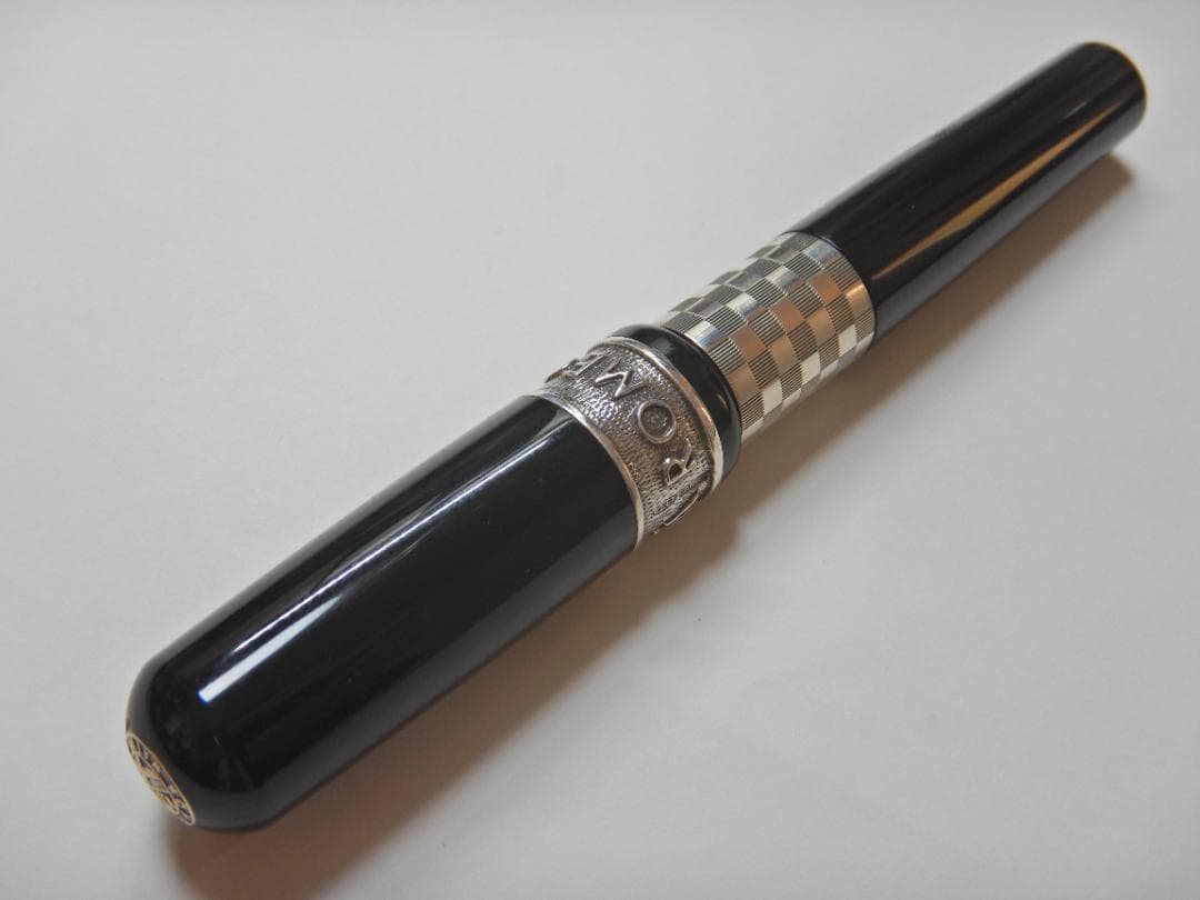 d*9様 【希少/美品】Delta デルタ 万年筆 アルファロメオ ペン先K18