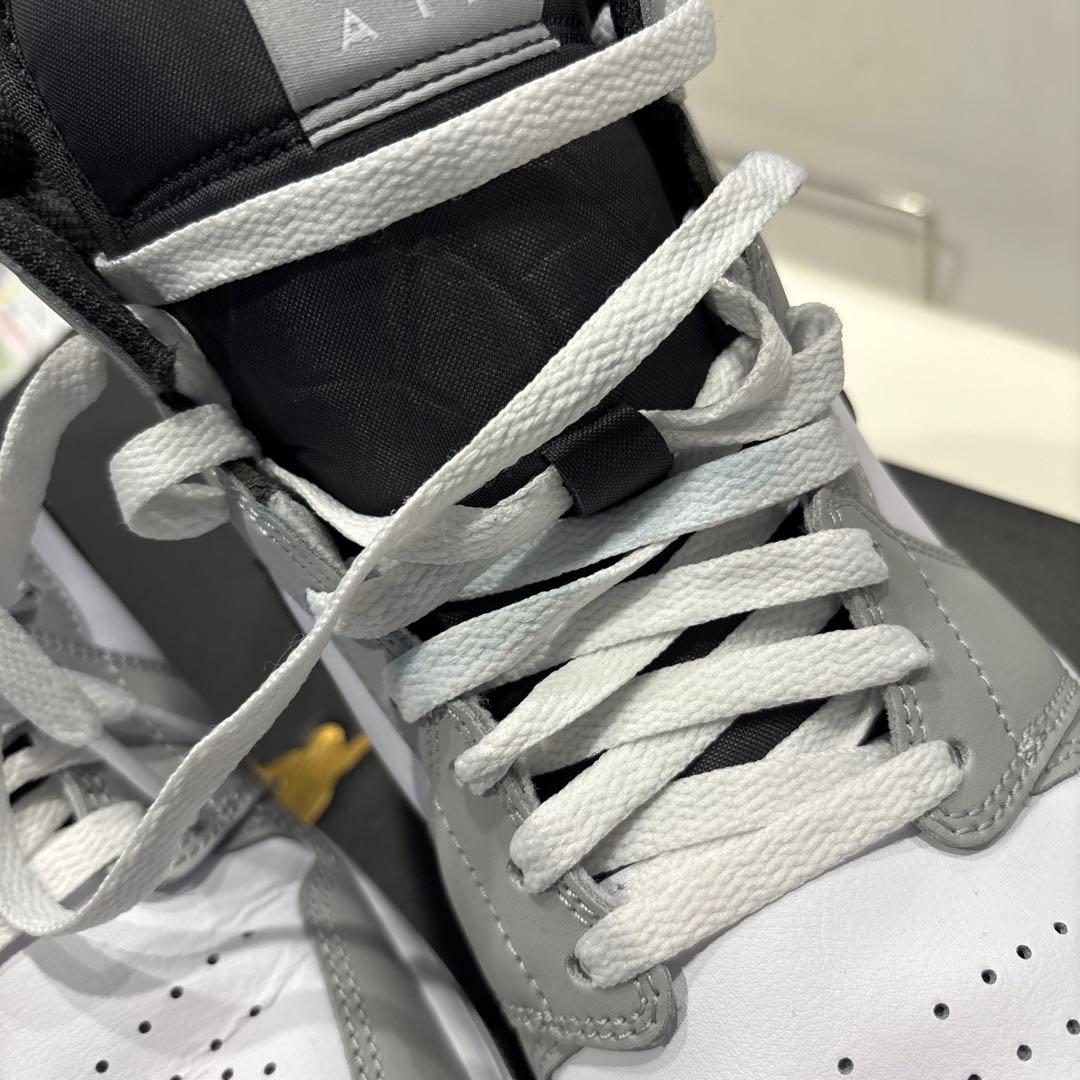 NIKE エアジョーダン1 mid 美品