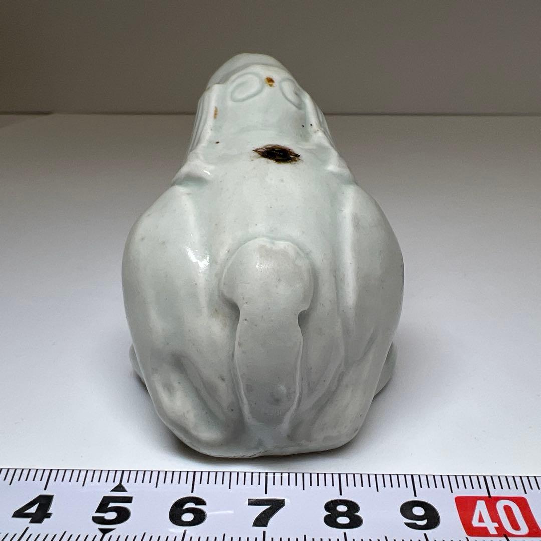 李朝白磁　鉄砂兎形硯滴　共箱　幅約9.5㎝　東Y7-0910⭐︎2Fトトヒ