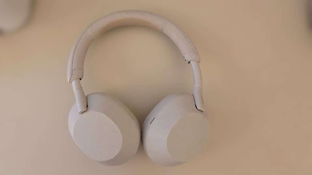 SONY ノイズキャンセリングワイヤレスヘッドフォン　WH-1000XM5