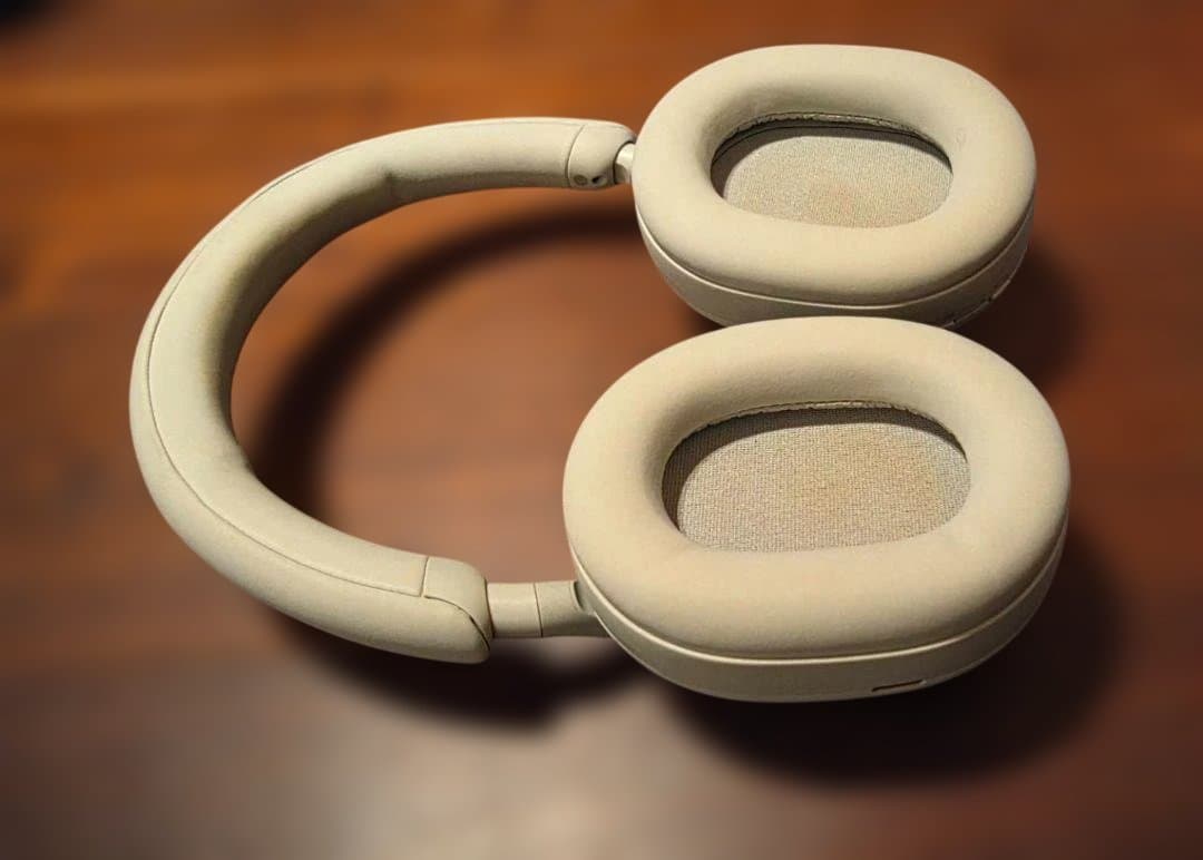 SONY ノイズキャンセリングワイヤレスヘッドフォン　WH-1000XM5