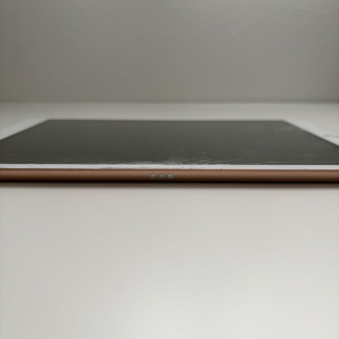 【画面割れ・操作可能】iPad 第8世代 32GB ゴールド Wi-Fiモデル