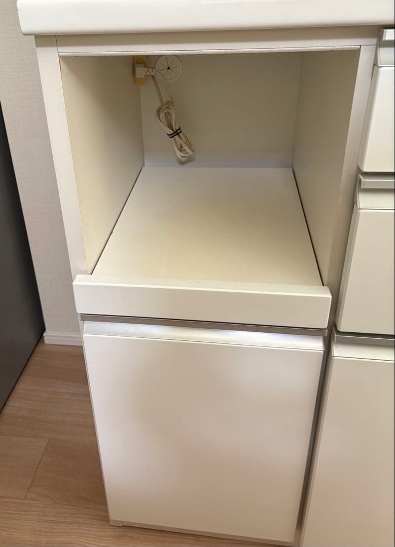 【pupupu※プロフィールご一読ください】 大塚家具　食器棚140cm幅