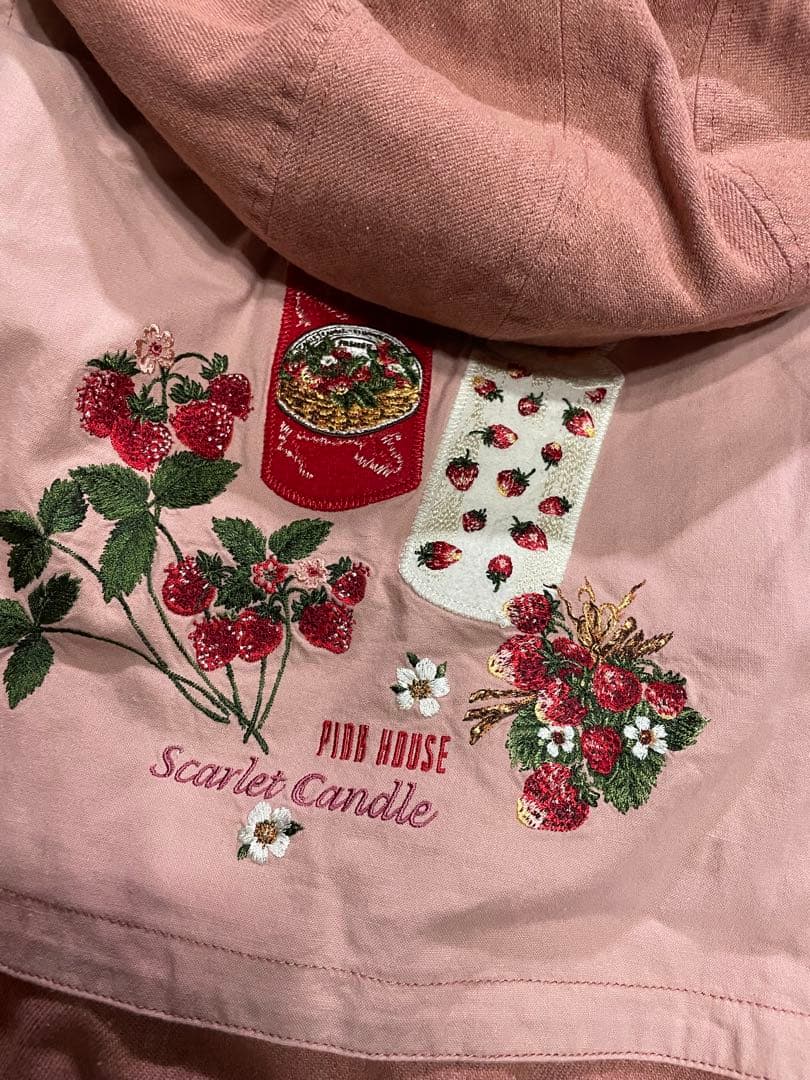 ゆ*♡様 ピンクハウス PINKHOUSE イチゴ刺繍 ワッペンデニム中綿コート