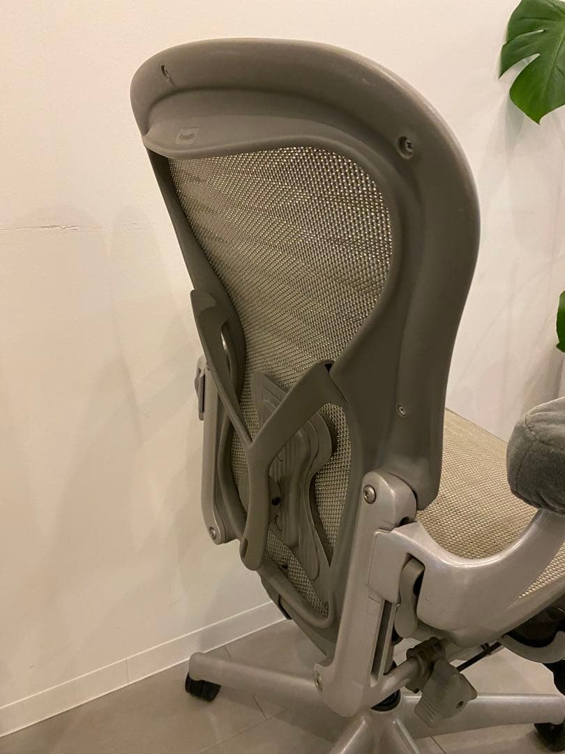 ハーマンミラージャパン アーロンチェア