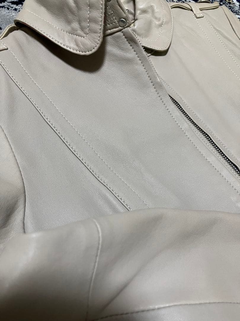 バーバリーロンドン　羊革 ラムレザージャケット グレージュ38