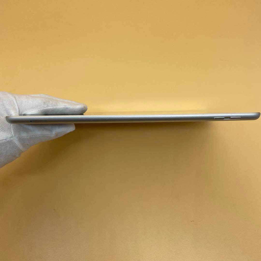 アップル Apple iPad 第5世代 A1823 32GB