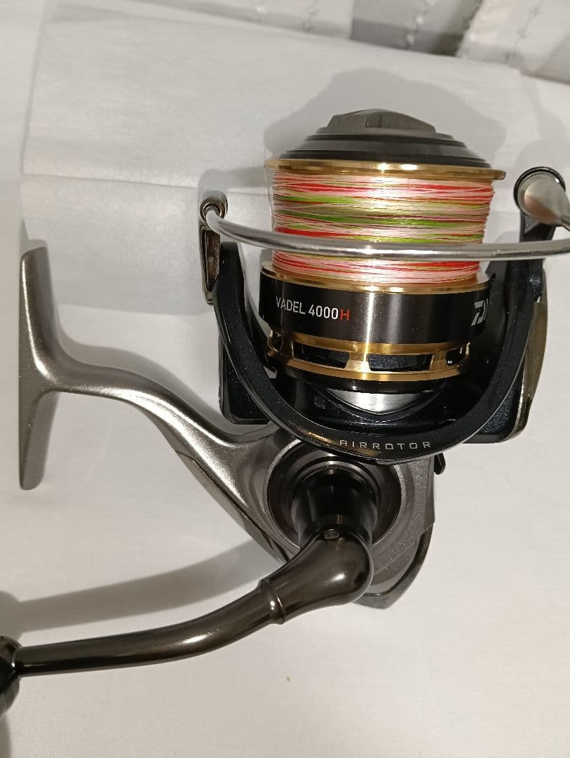 ​【美品】ダイワ 15 ヴァデル 4000H（DAIWA VADEL）