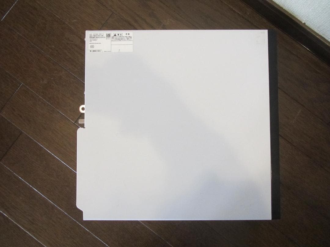 FUJITSU ESPRIMO D558 i3-9100/8G/新品SD256