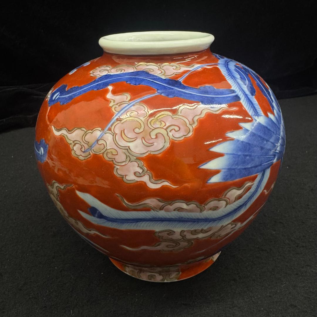鳳凰外赤 赤釉に染付鳳凰紋花瓶 在銘 有田焼