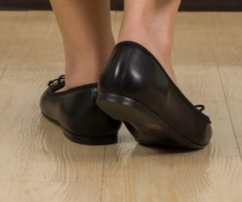 着用1回　定価3.7万　FABIO RUSCONI フラットパンプス　レザー　黒