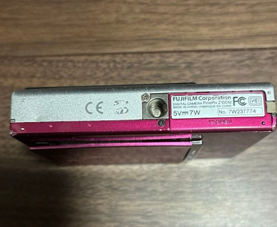 デジタルカメラ FUJIFILM FINEPIX z100fd