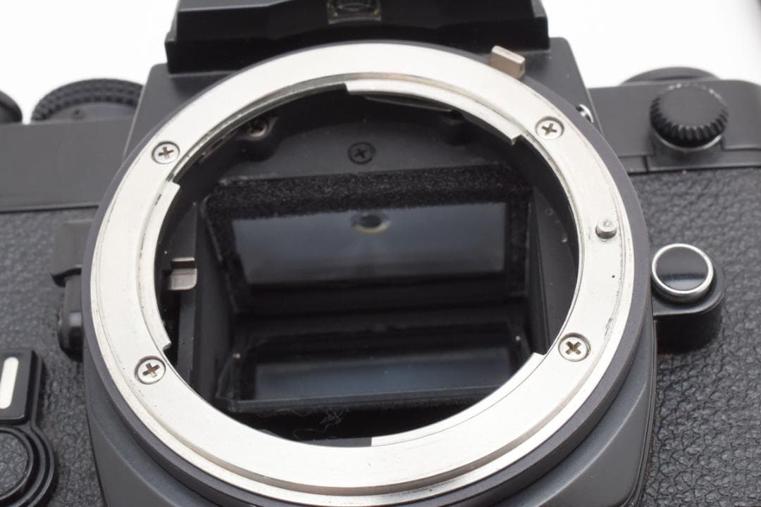 美品 NIKON FM ブラック フィルムカメラ　モルト新品交換済　M196