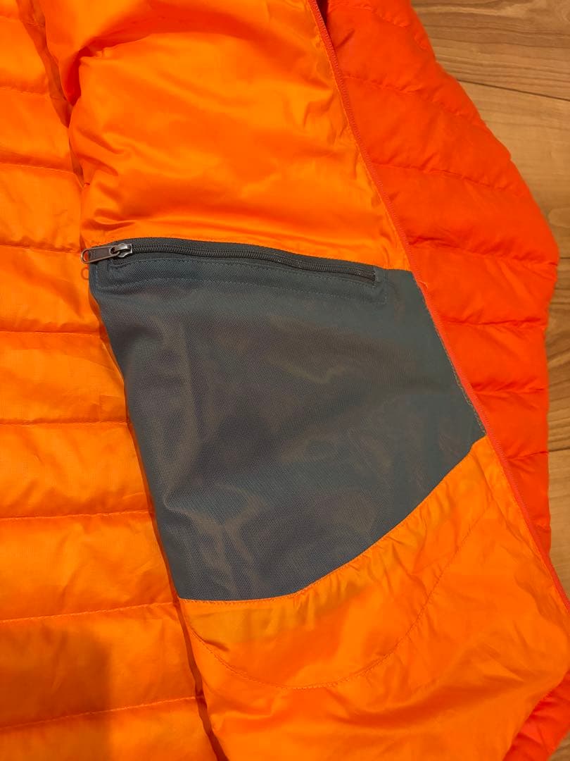 【廃盤色】patagonia ダウンセーター　オレンジ　ドローコード付