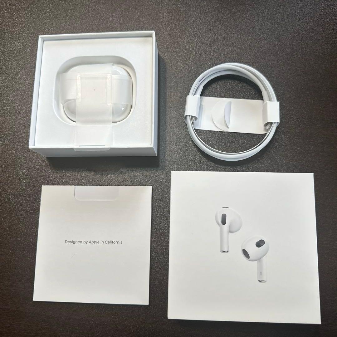 Apple AirPods 第3世代 MPNY3J/A