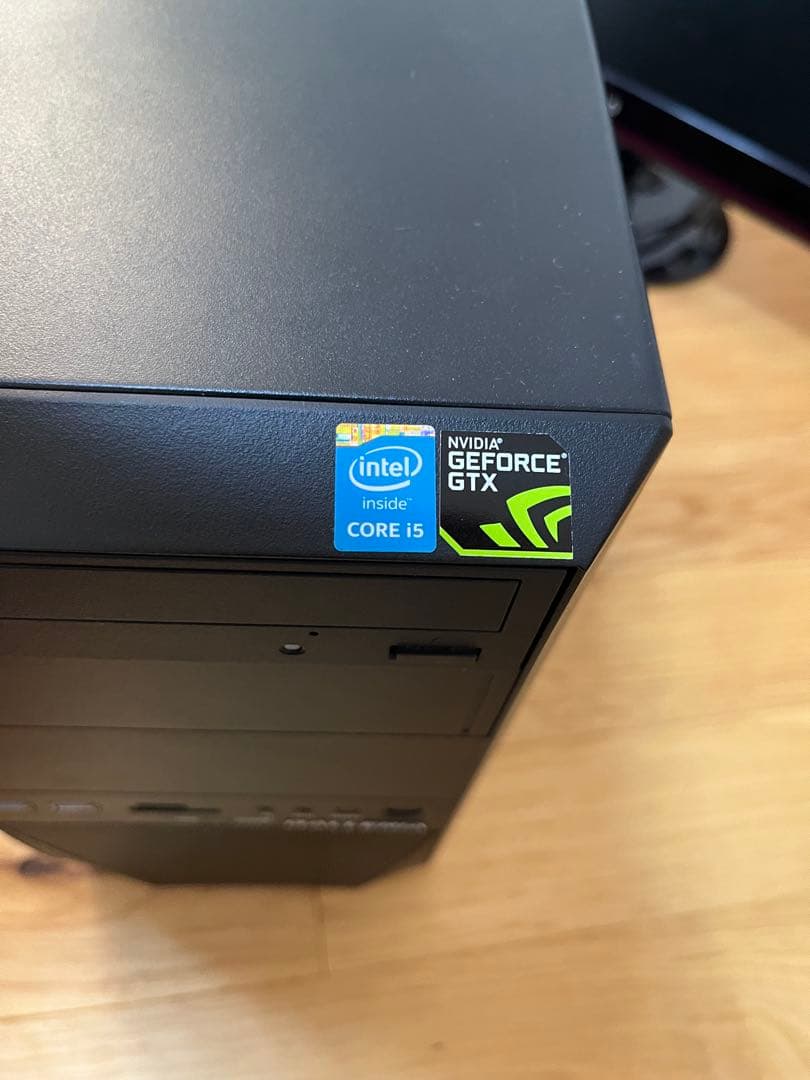 デスクトップパソコン　マウス　キーボード一式