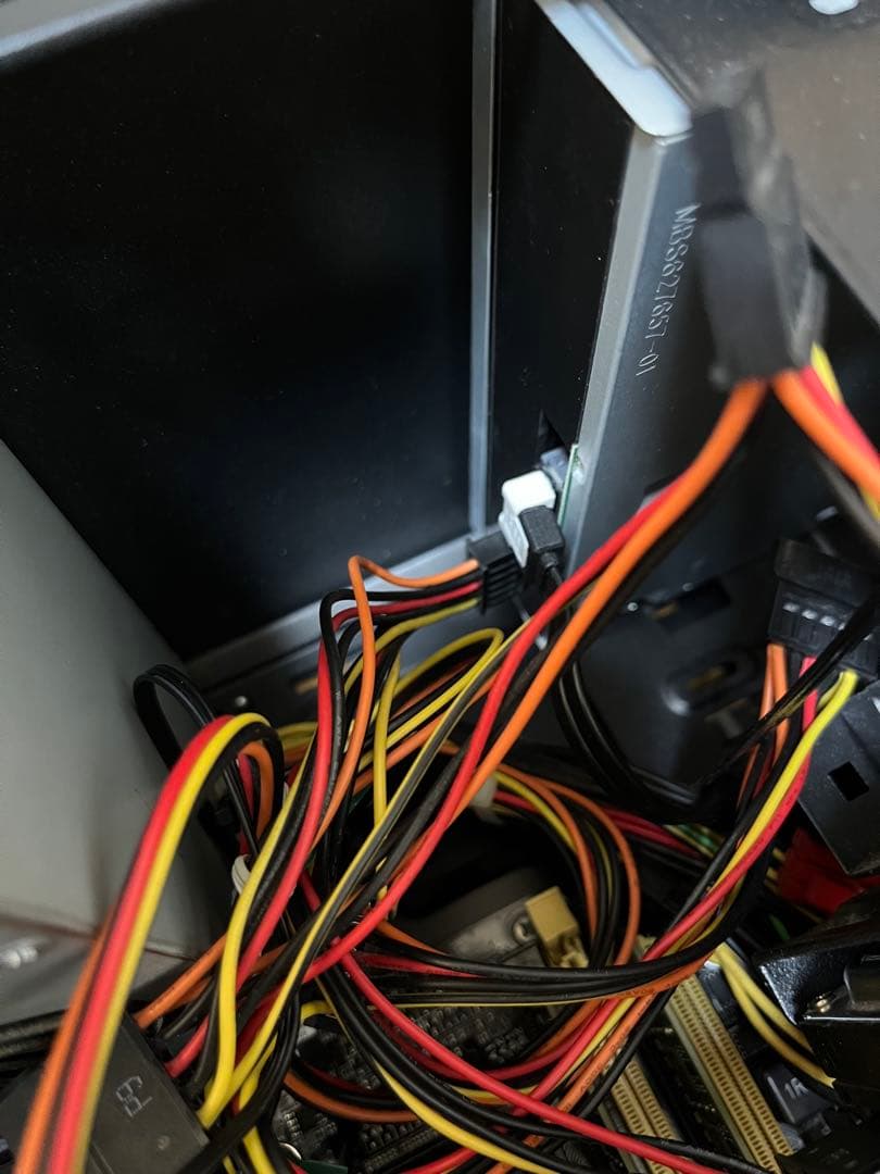 デスクトップパソコン　マウス　キーボード一式