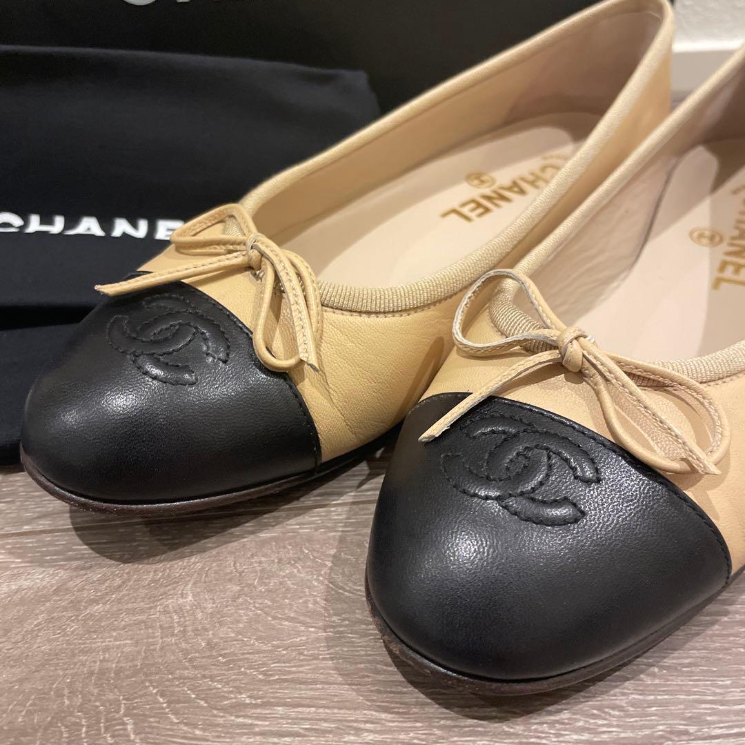 CHANEL フラットシューズ ベージュ・黒