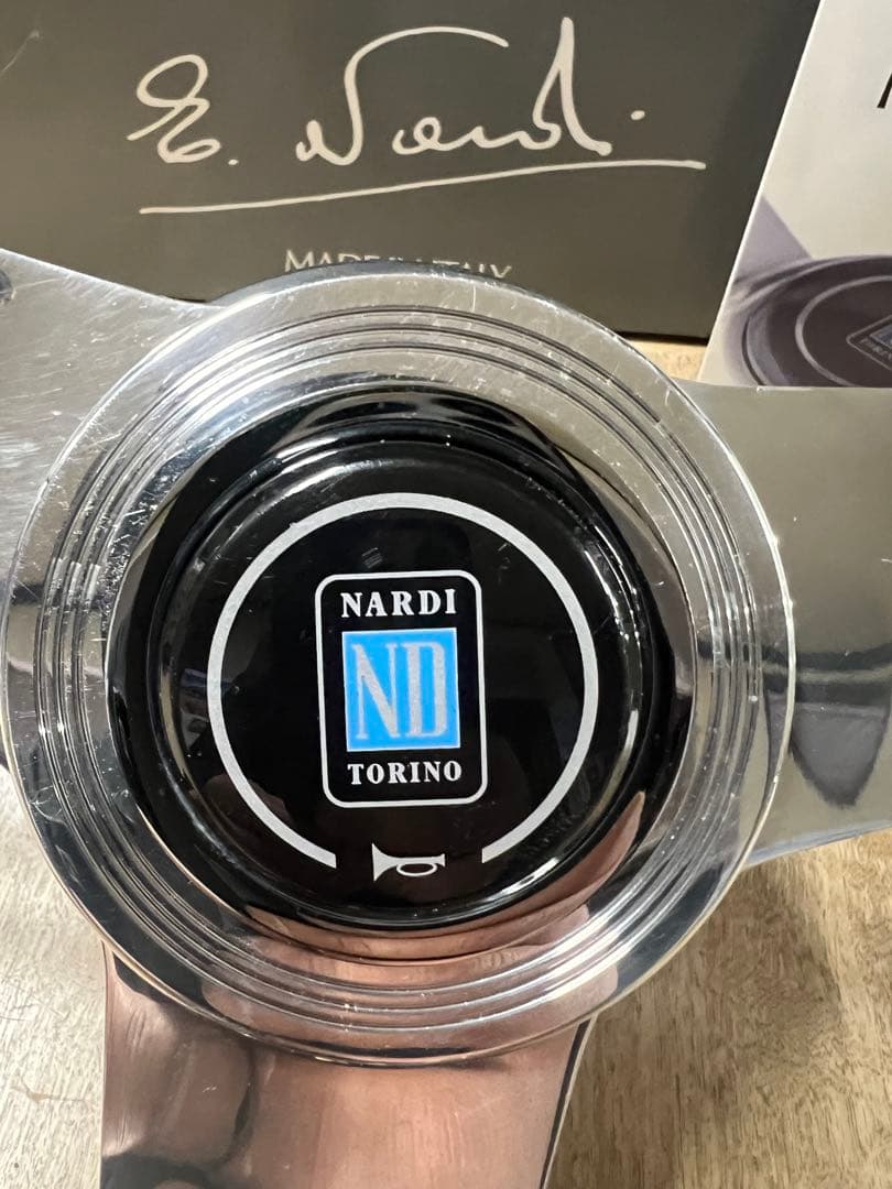 NARDI クラッシックウッド380mmランクル70復刻で半年だけ使った美品です