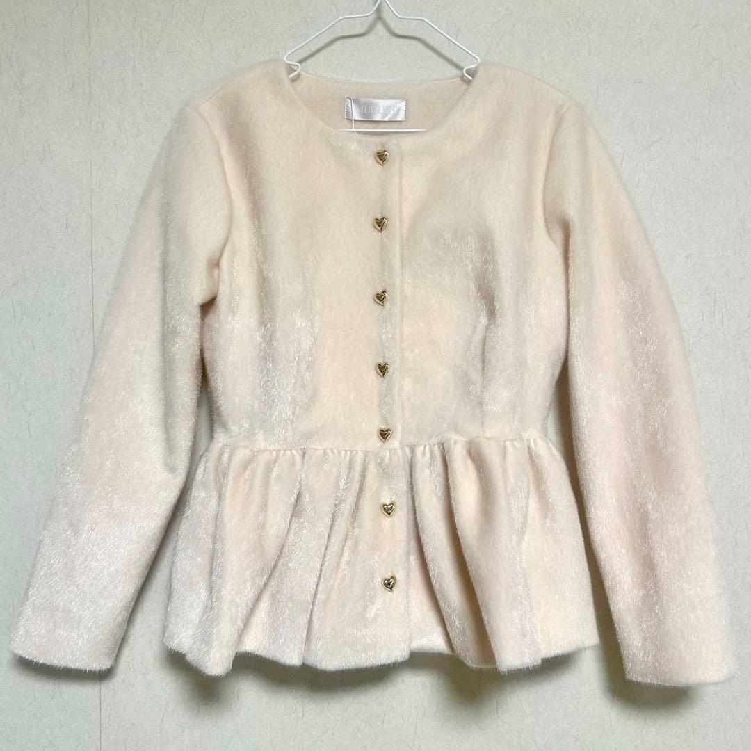 【新品タグ付き】muguet heart button peplum tops